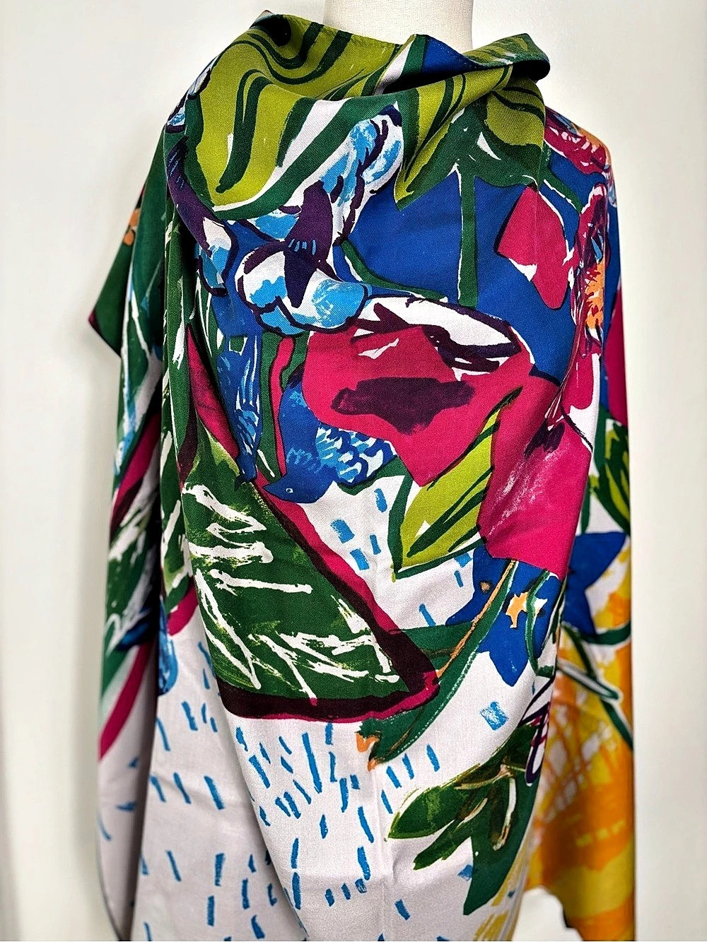 NWT 45R Japan 100% Silk Vibrant Floral Painterly Square Scarf 45rpm MSRT $368